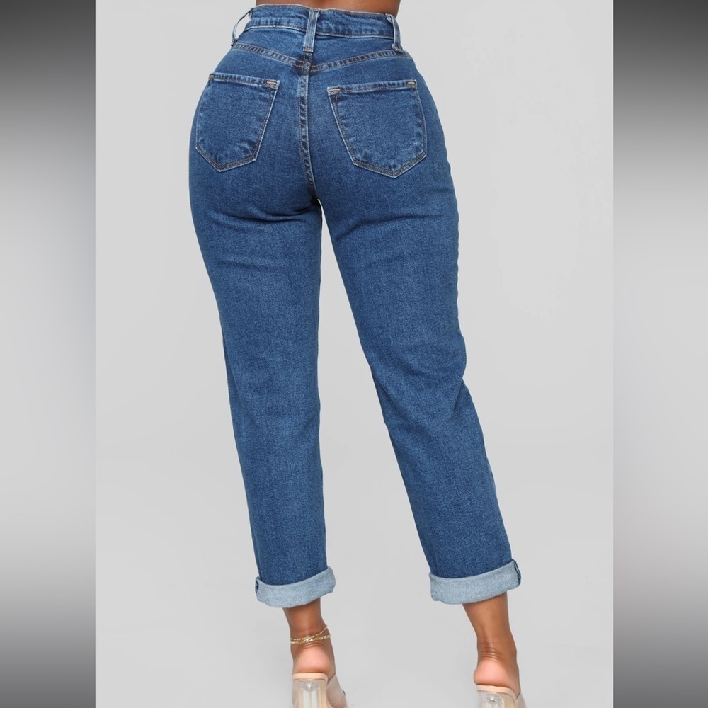 Fashion Nova - I Got It From My Mama Jeans - Size 7/28 NWT​​​​​​ - Picture 15 of 16